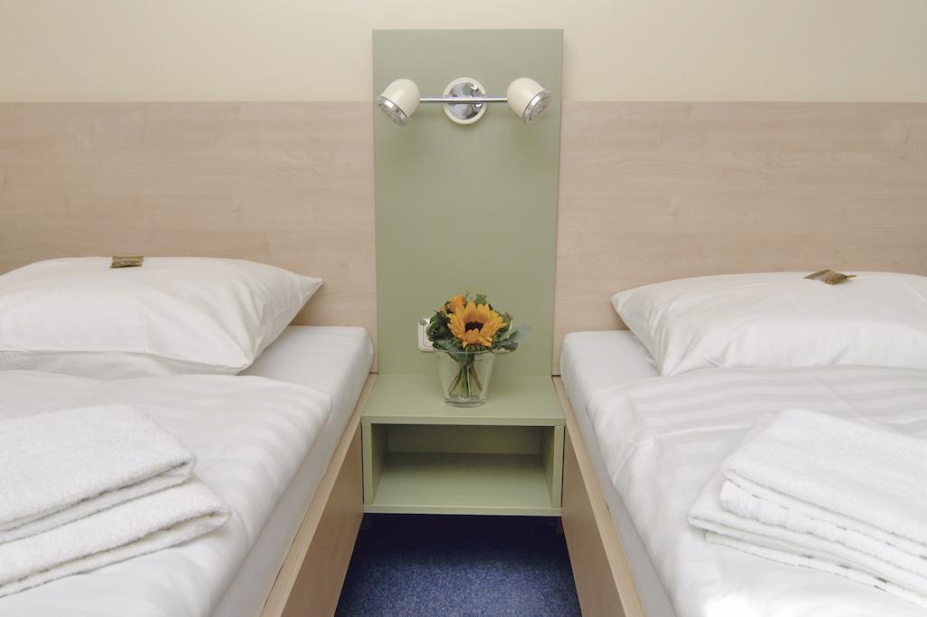 Best Deal Airporthotel Weeze Habitación foto